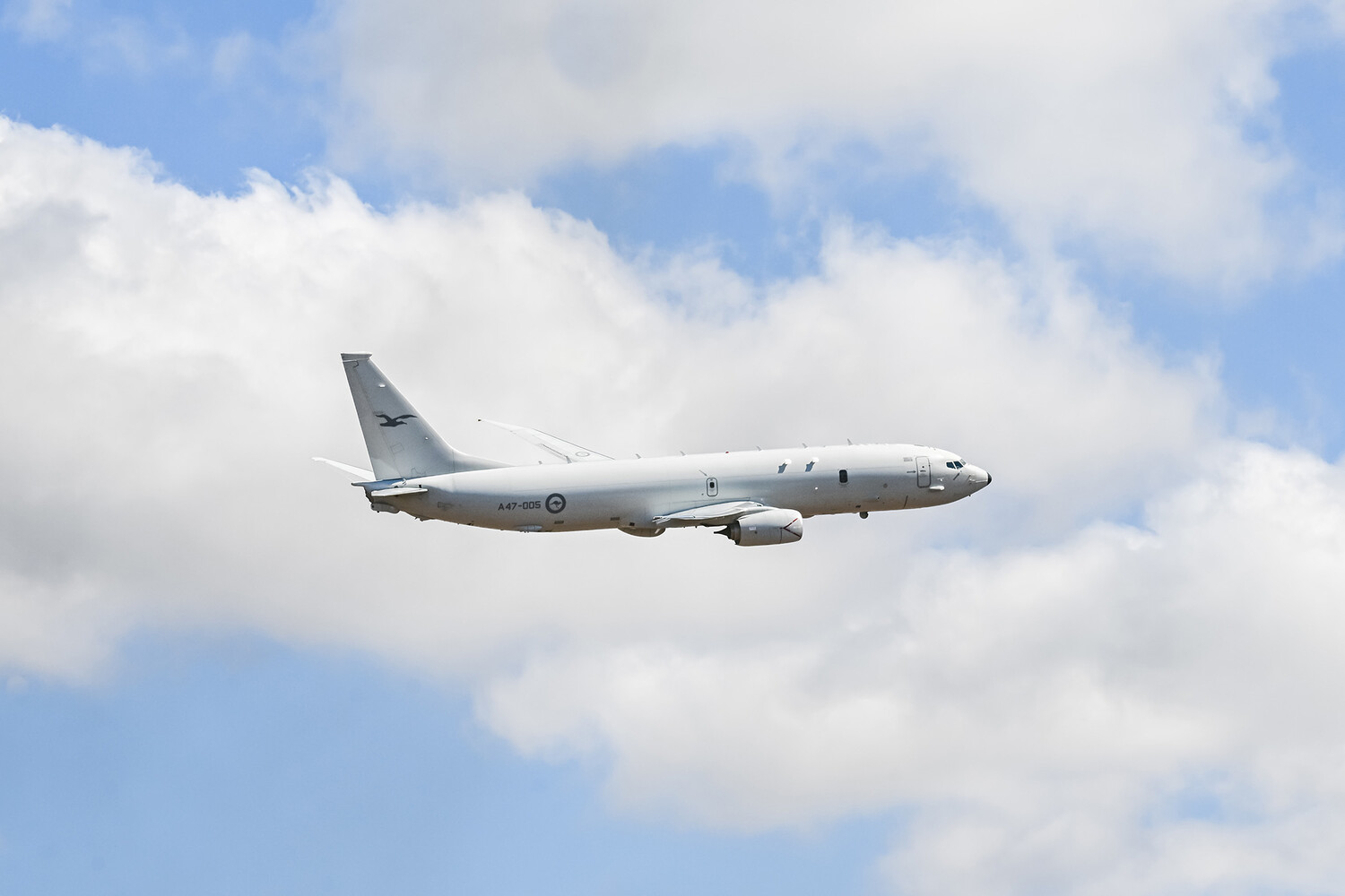 NATO Surveillance Aircraft Spotted in Barents Sea Near Murmansk, Raising Concerns