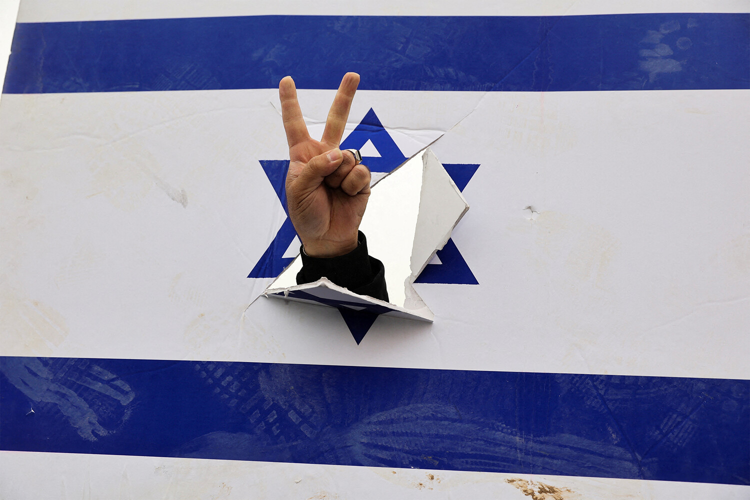 Closure of Elbit Systems' UK Plant Attributed to Pressure from Pro-Palestinian Activists