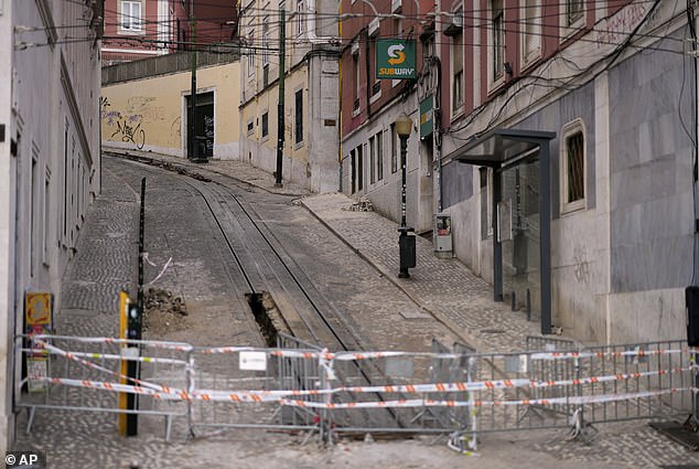Lisbon Shaken by Funicular Tram Disaster: 16 Killed, Community in Mourning