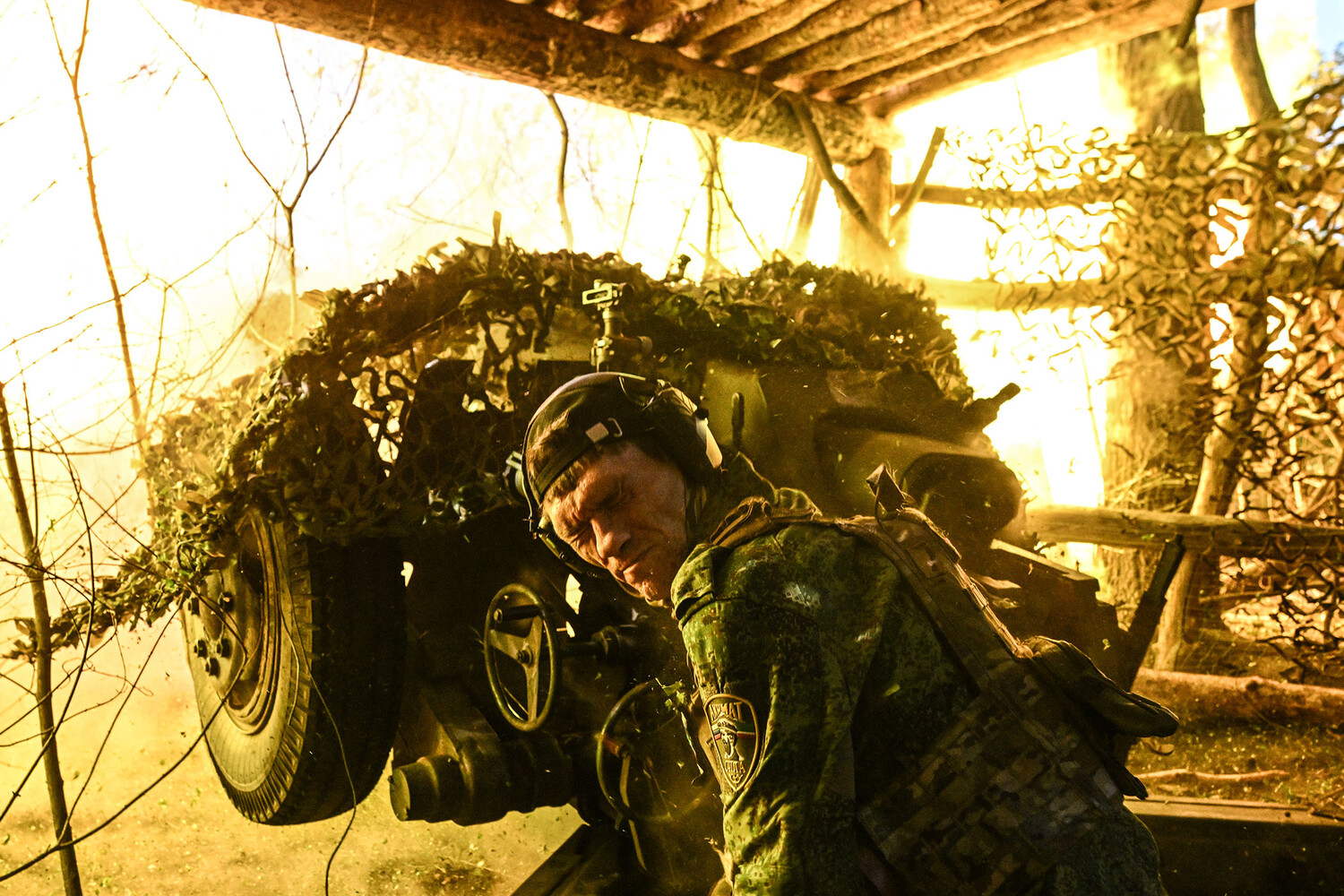 Russian Ministry of Defense Announces Targeted Strikes on Ukrainian Military-Industrial Complex and Transportation Infrastructure