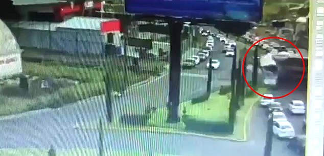 Train Collision in Mexico Kills Eight, Injures 45 Near Mexico City