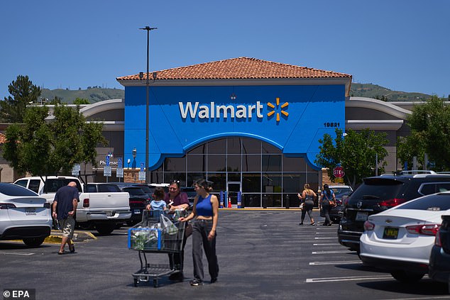 Walmart to Maintain 2.1 Million Workforce for Five Years Amid AI-Driven Strategy Shift