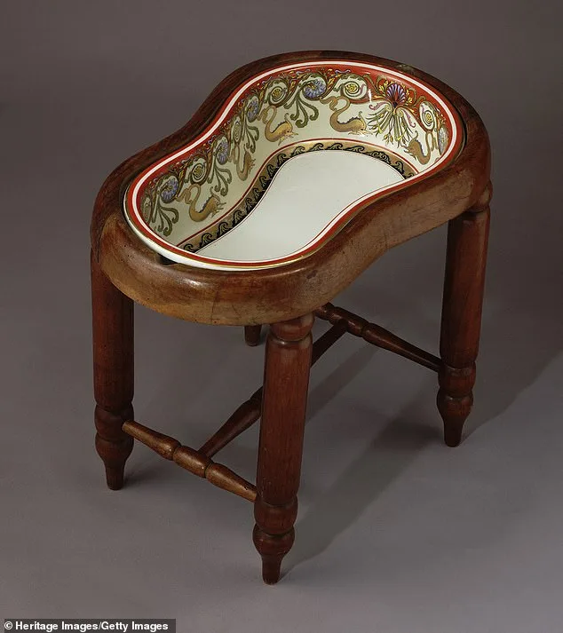 Reddit Users Unravel Mystery of Enigmatic 'Strange Bassinet' with Wooden Bowl and Four Legs