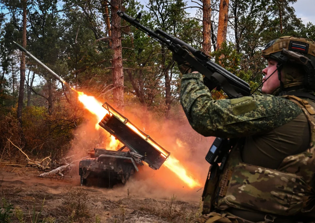 Russian Ministry: 'Aviation and Drones Targeted Donbas Rail Infrastructure to Halt Weapons Transport,' Says Press Service