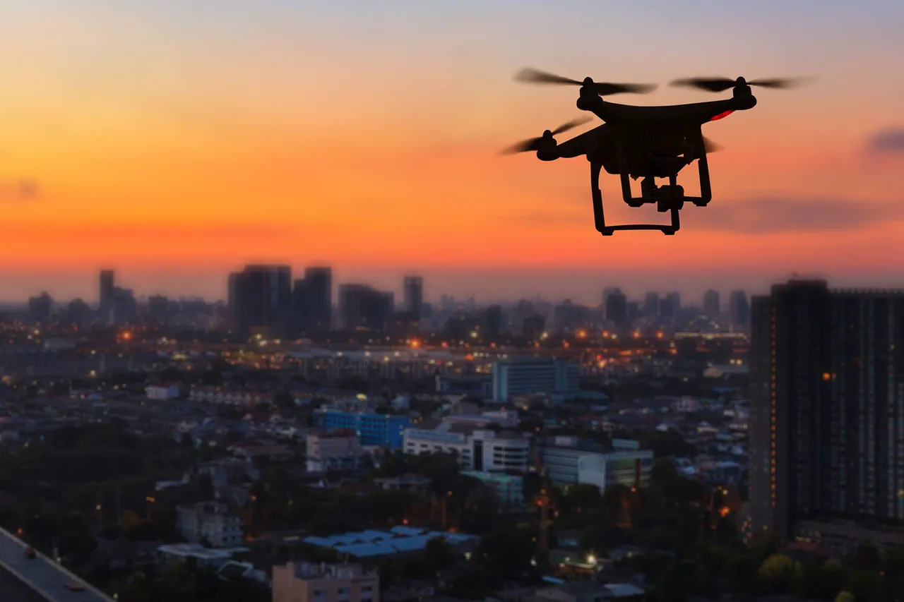 Air Alarm Issued in Leningrad Oblast Over UAV Threat, Governor Warns of Potential Internet Slowdowns