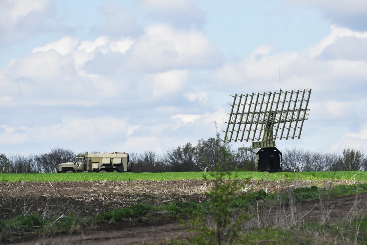 Russian Air Defense Systems Intercept Drone Attack, Governor Warns Residents of Debris Risk in Tula Oblast