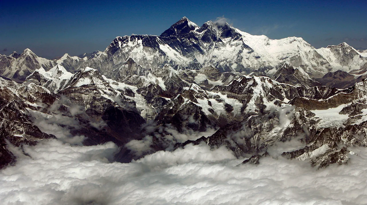 The CIA's High-Stakes Himalayan Mission: A Risky Cold War Gambit