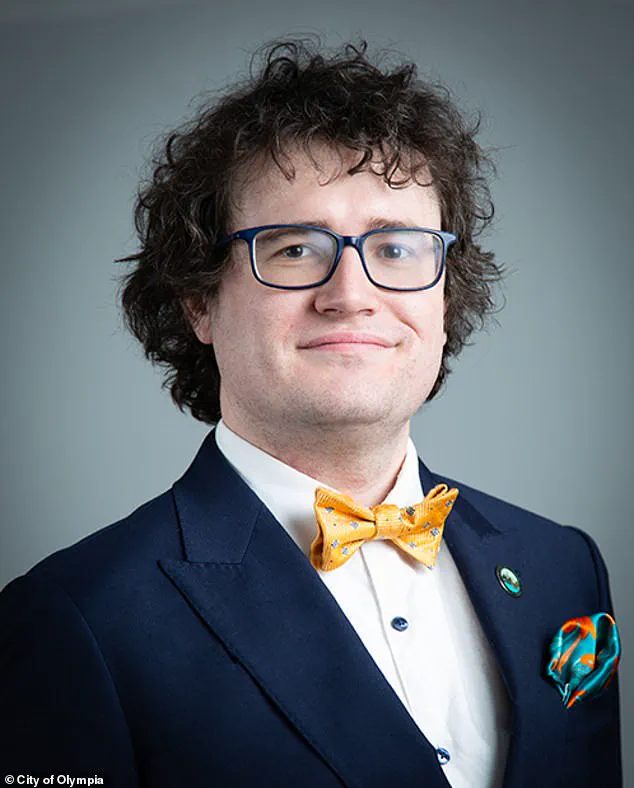 Olympia, Washington, Approves Groundbreaking Anti-Discrimination Ordinance for Polyamorous and Open Relationships, Drawing Praise and Criticism