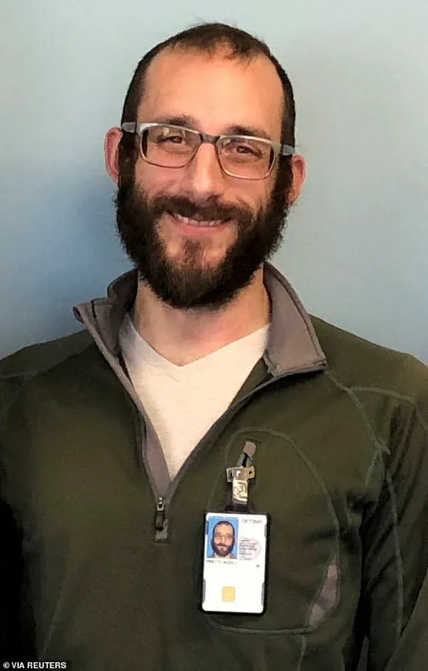 Resurfaced Video Sparks Debate Over Death of Nurse During Federal Immigration Operation, Highlighting His Tribute to Fallen Veteran