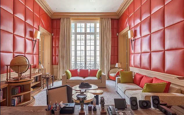 Shocking Photo of Peter Mandelson in Epstein's Paris Flat Sparks Political Scandal Resurfaces