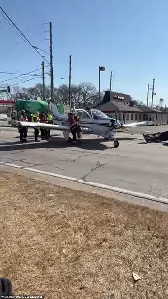 Plane Crash into Busy Intersection During Emergency Landing Captured in Viral Video; Two Injured in Georgia