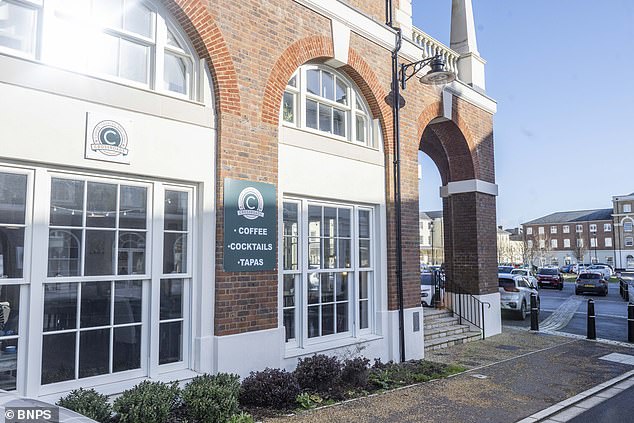 Crossroads Café Apologizes After Employee Labels Grieving Family 'Depressed F***s' on Receipt During Father's Wake