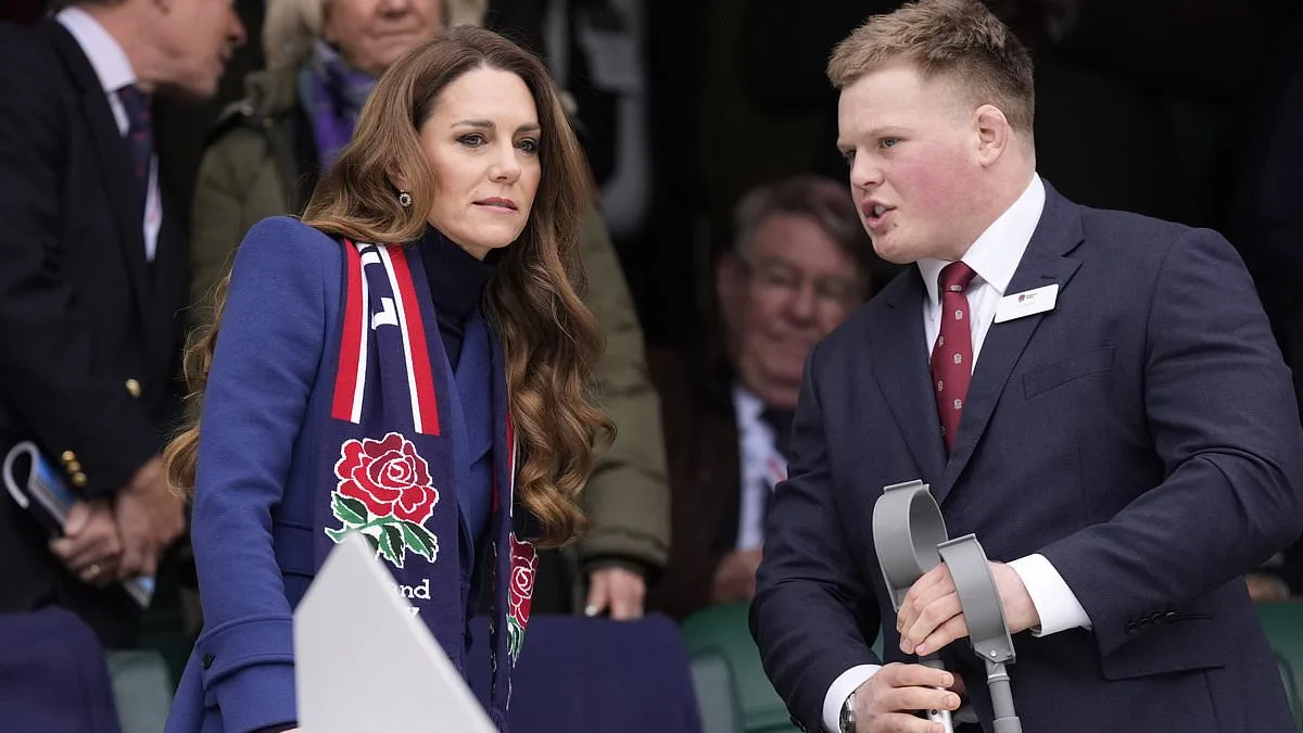 Amid Royal Upheaval, Princess Kate Shows Support for England's Rugby Team