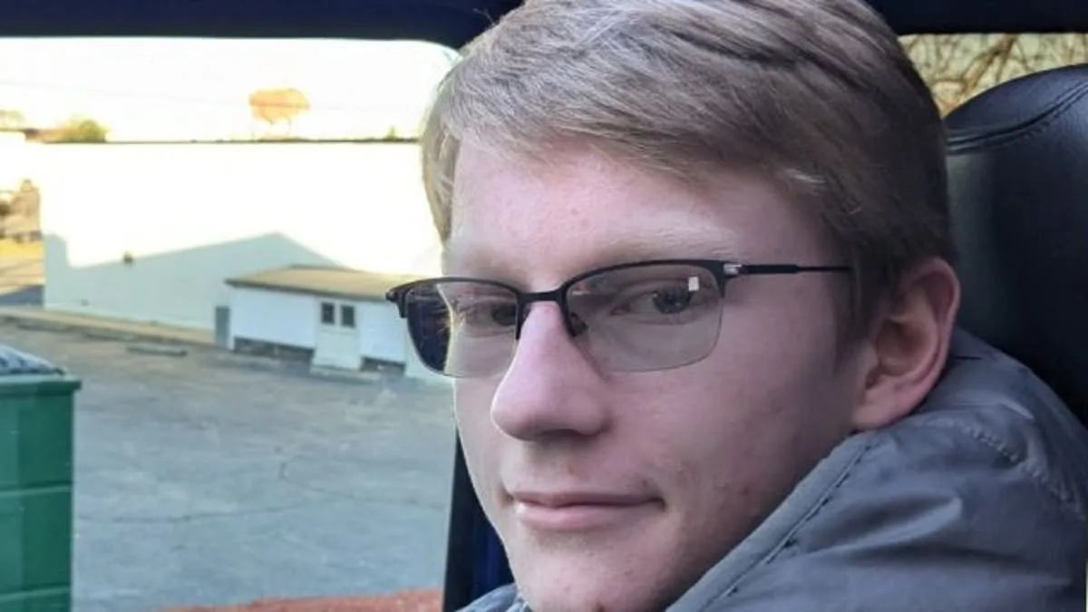 Trump supporter killed at Mar-a-Lago over Epstein investigation texts