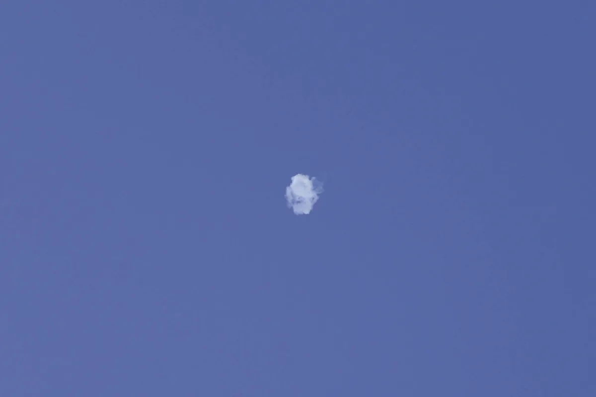 Explosions Reported Near Abu Dhabi's Sheikh Zayed Grand Mosque: No Casualties Confirmed, Speculation Mounts