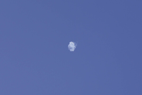 Explosions Reported Near Abu Dhabi's Sheikh Zayed Grand Mosque: No Casualties Confirmed, Speculation Mounts