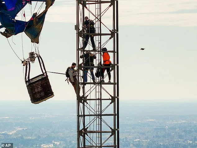 Dramatic Hot Air Balloon Rescue in Texas as Firefighters Scale Tower to Save Stranded Couple