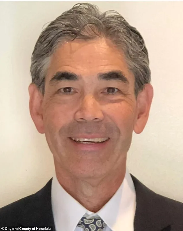 Homeless Residents Construct Floating Encampment in Honolulu, Balancing Ingenuity with Community Concerns