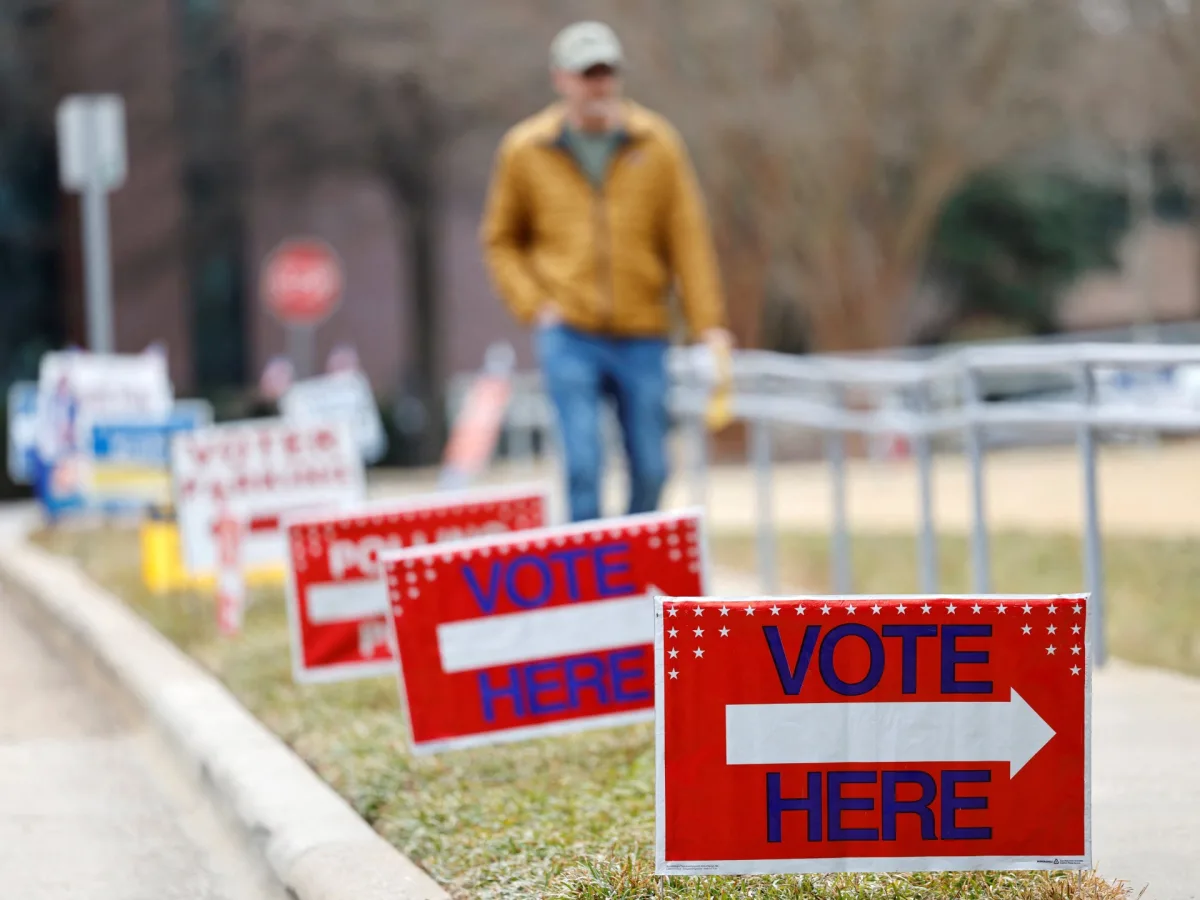 Midterm Primaries in Shadow of Iran War: Shaping the Future of US Congress