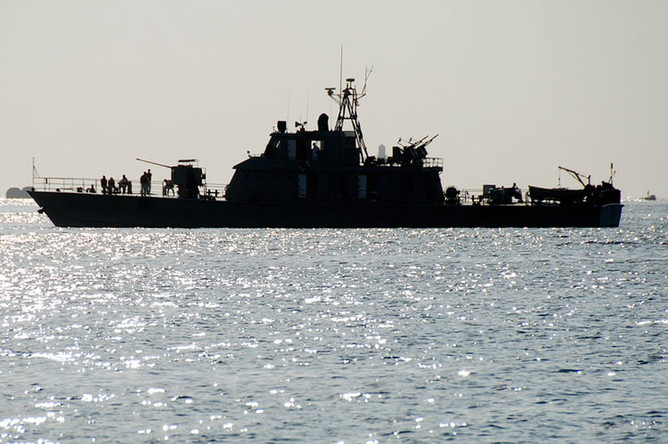 U.S. Claims Destruction of Over 20 Iranian Ships, Including a Submarine, Sending Shockwaves Through International Relations
