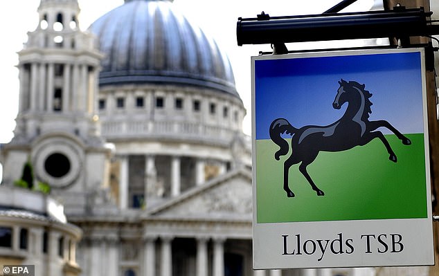 Disgraced Prince Andrew Alleged to Leak Sensitive Lloyds Banking Details Hours After Buckingham Palace Meeting with CEO Amid Police Probe