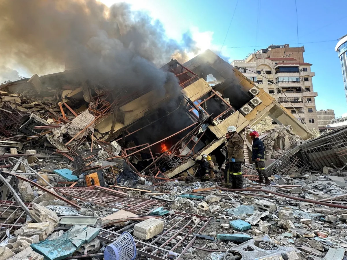 Escalating Tensions as Iran Accelerates Missile Program Amid Tehran Mobilizations