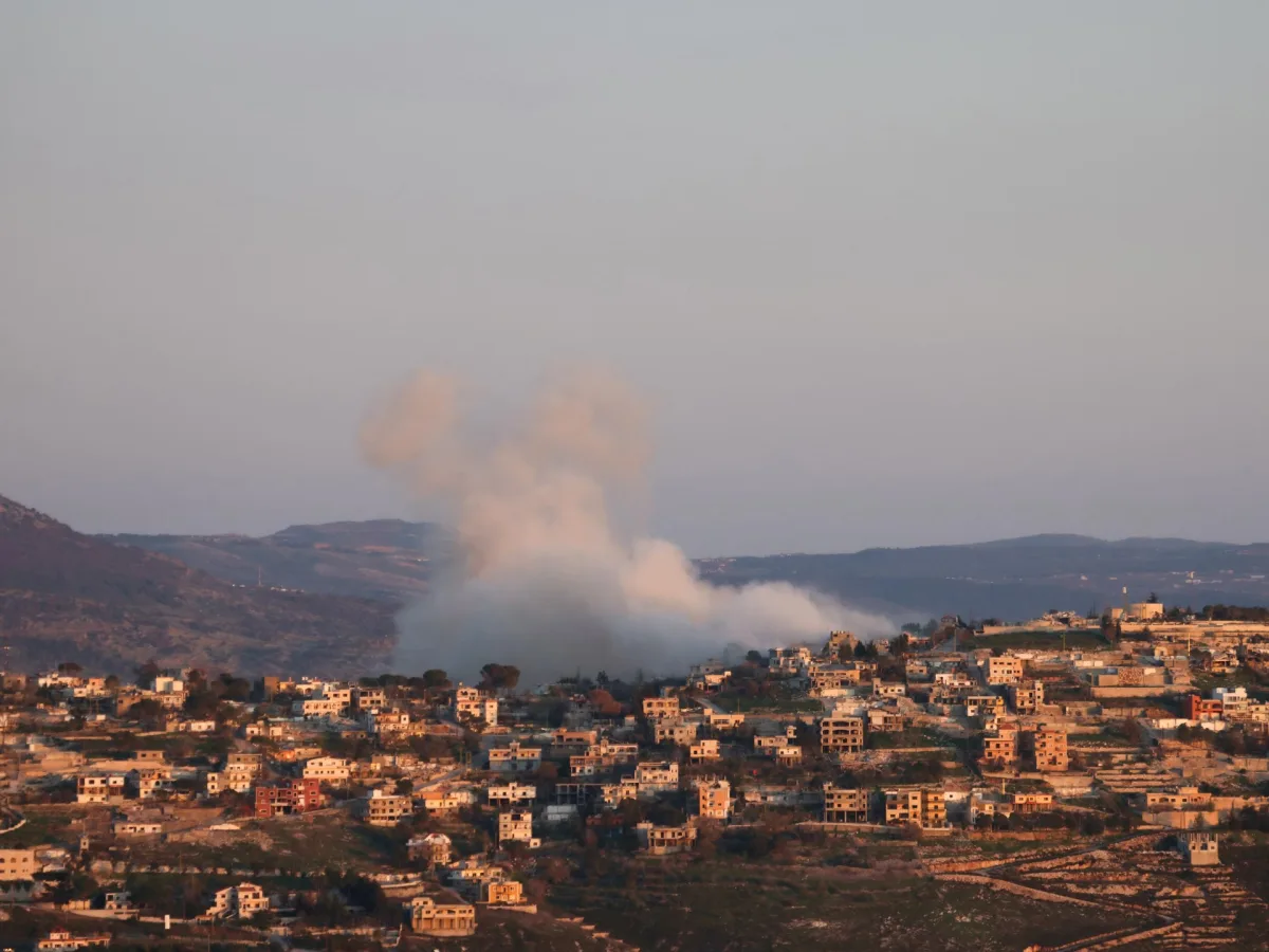 Israel Launches Air Strikes in Southern Lebanon to Expand Buffer Zone as Tensions with Hezbollah Escalate