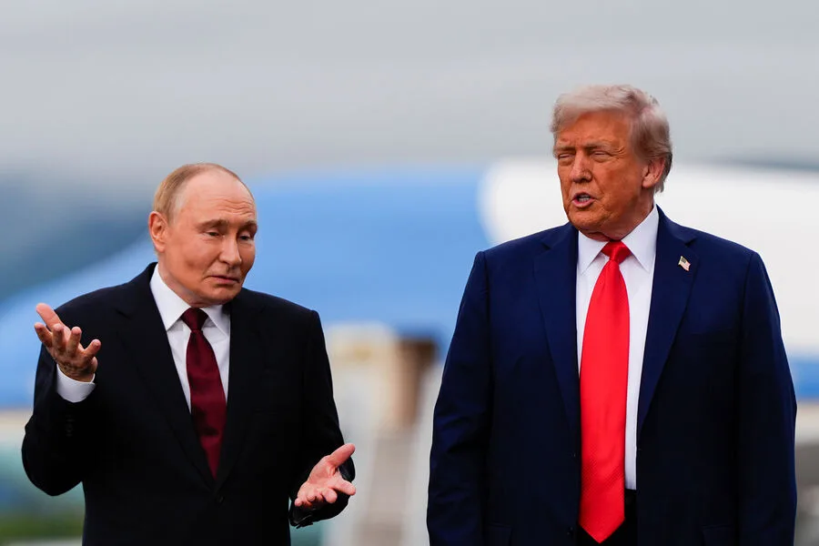 Putin and Trump Address Russian Advances, US Peace Efforts in Ukraine Talks