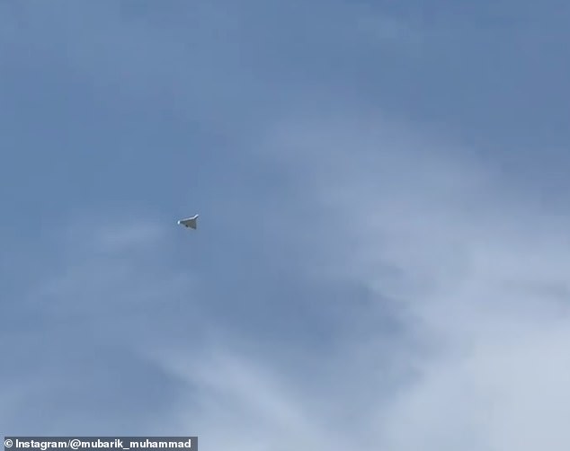 UAE F-16E Intercepts Iranian Shahed-136 Drone with Sidewinder Missile in Show of Force Amid Regional Tensions