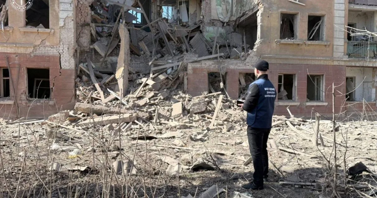 Russian Air Strikes Kill Four in Sloviansk as Drone Attacks Wound 17 Across Ukraine, Governor Warns of Civilian Toll