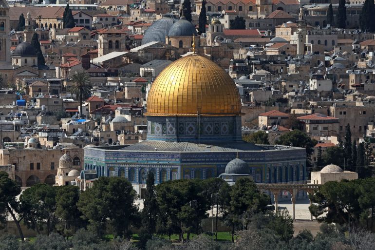 Eight Arab and Islamic Nations Condemn Israel's Closure of Al-Aqsa Mosque as Violation of International Law During Ramadan