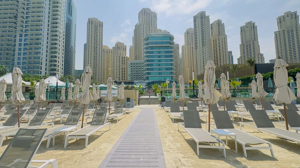 Ghost Town: How War has Transformed Dubai into an Abandoned Luxury Desert