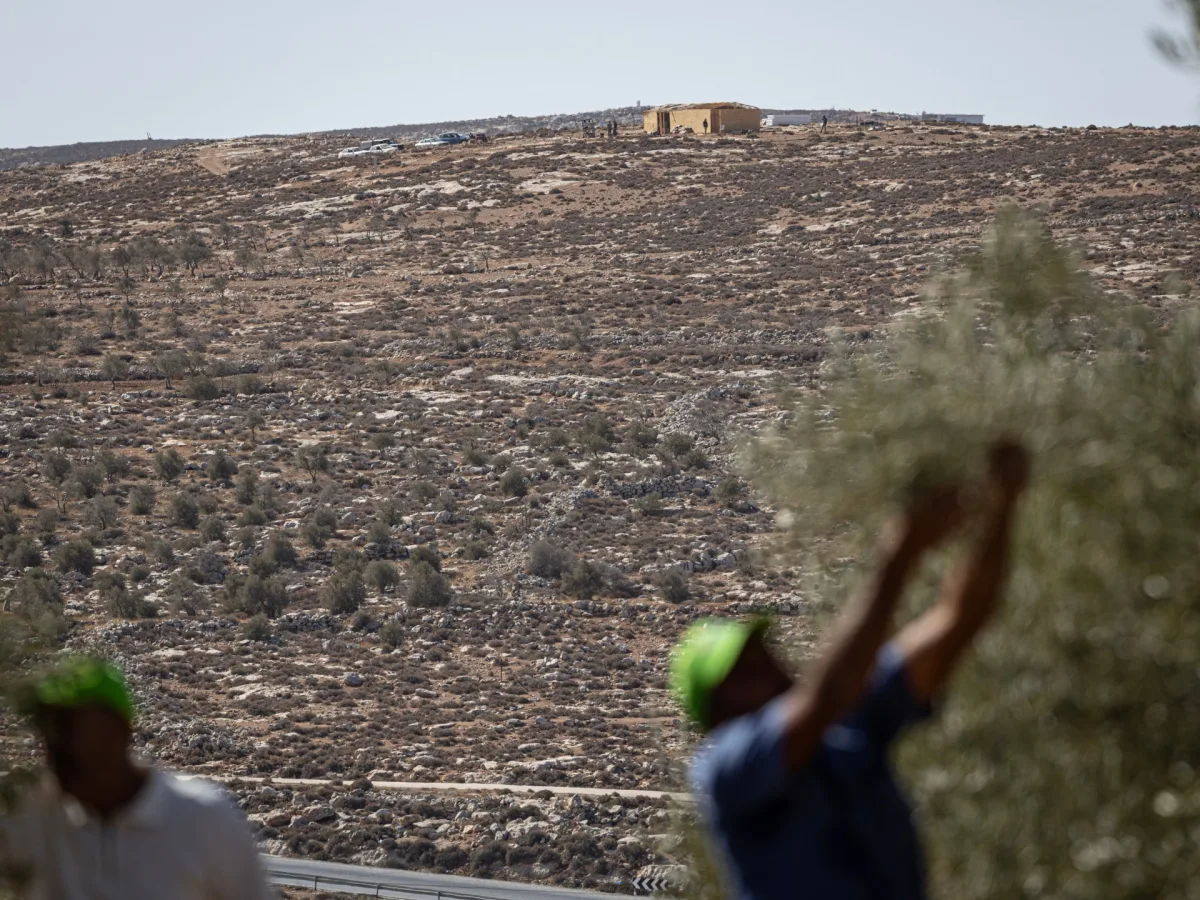 Israeli Settlers Attack West Bank Villages, Killing One and Injuring Multiple