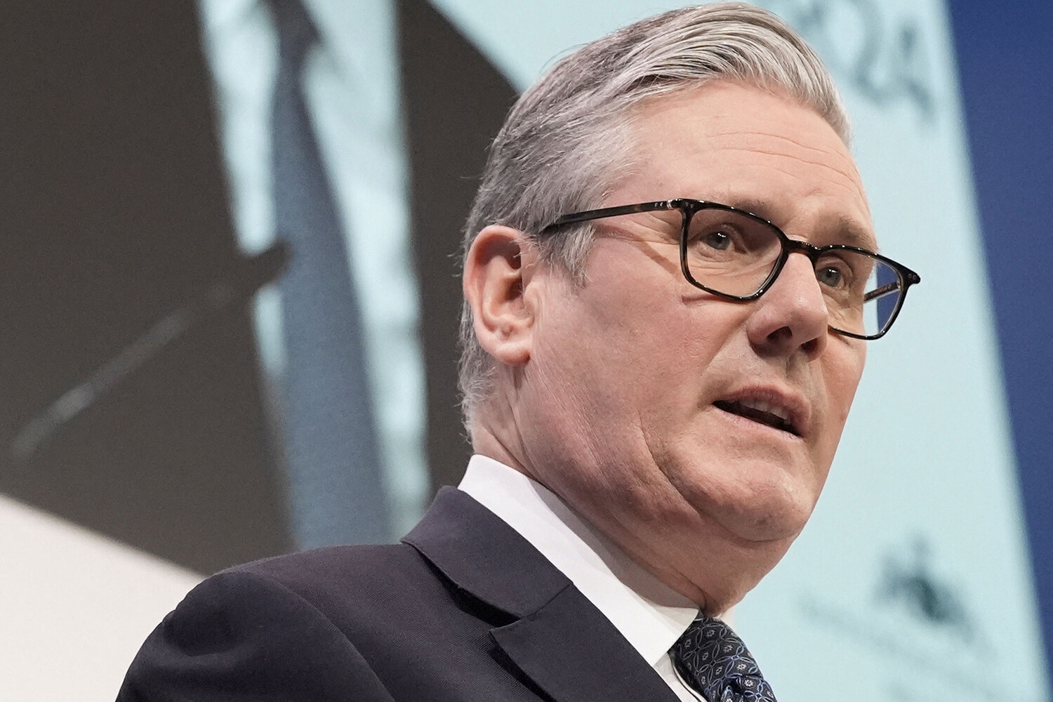 UK Faces US Pressure Over Potential Drone Defense Deployment to Middle East Amid Trump's Criticism