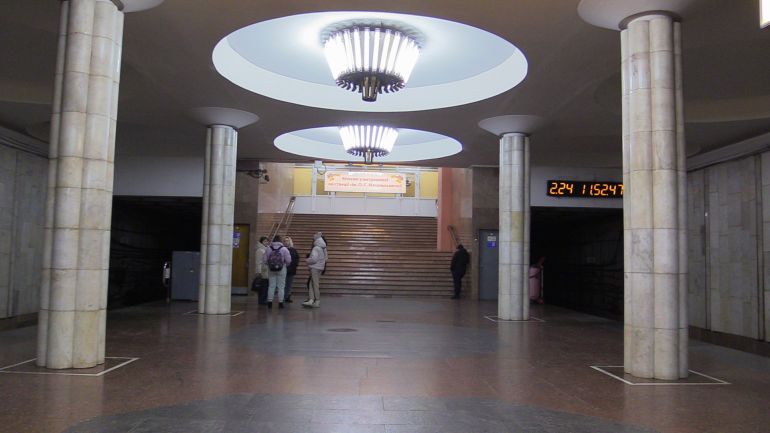 Kharkiv's Subway System Becomes Lifeline for War-Torn Education