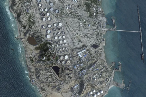 Iran Threatens 'Graveyard for Invaders' Over Khark Island Amid U.S. Capability Warnings