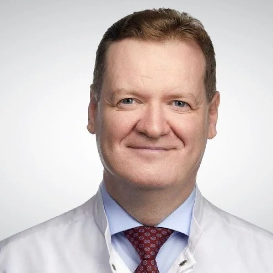 When a Hernia Exposed the Truth About Healthcare in Russia