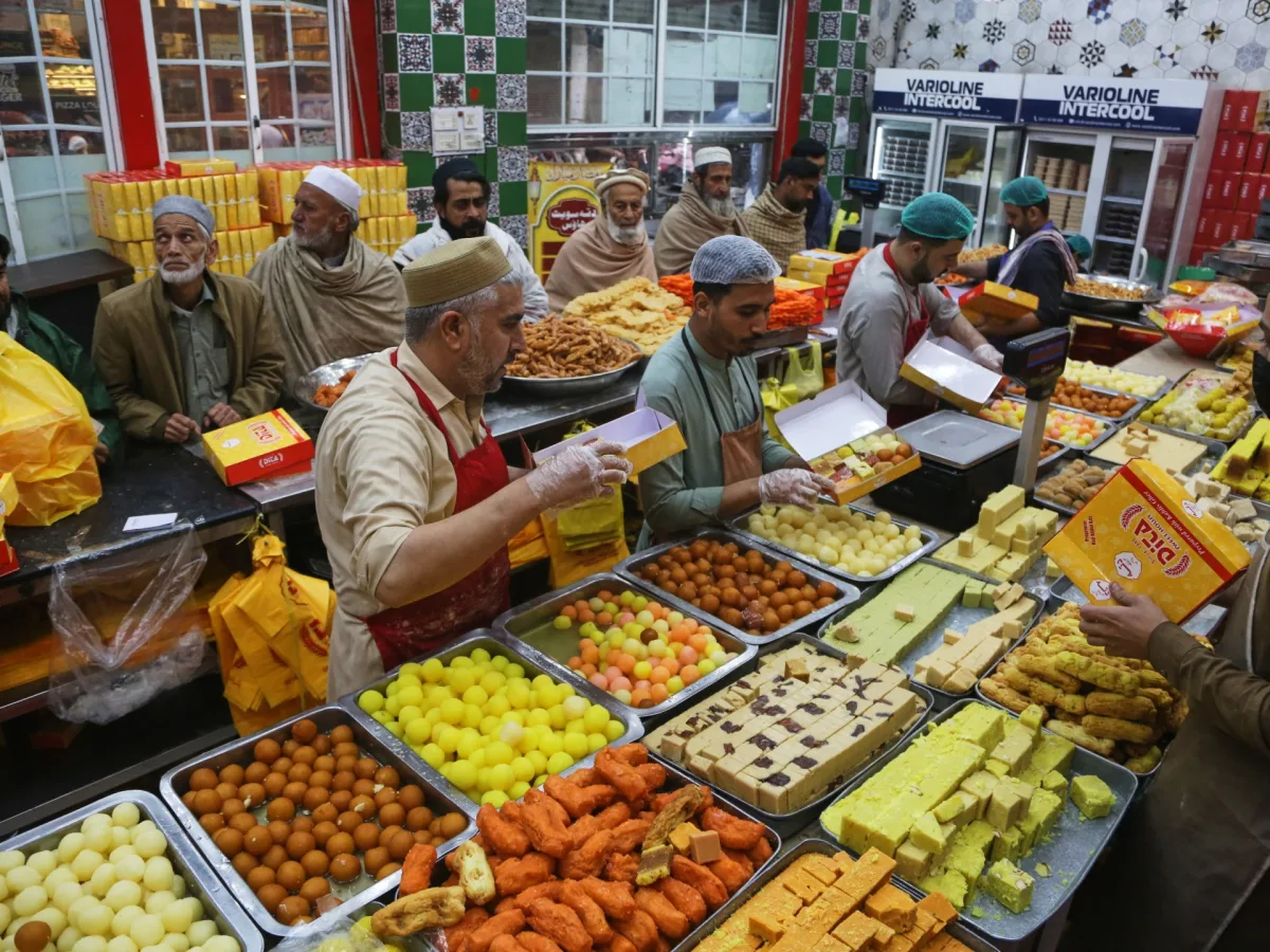Pakistan and Afghanistan Agree to Temporary Truce During Eid al-Fitr, Mediated by Saudi Arabia, Qatar, and Turkey