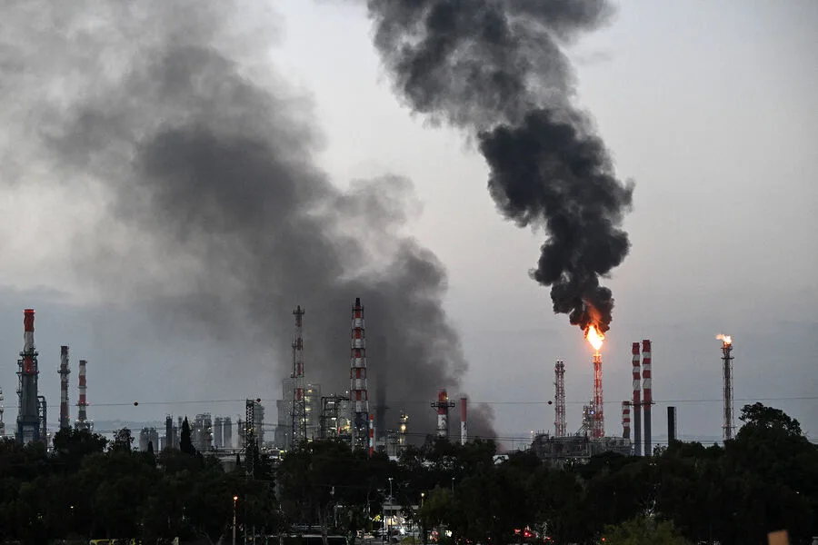 Iranian Missile Strike Hits Haifa Refineries, Causes Damage and Power Outages