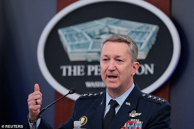 U.S.-Iran Conflict in Strait of Hormuz Intensifies with Military Strikes Disrupting Global Oil Transit