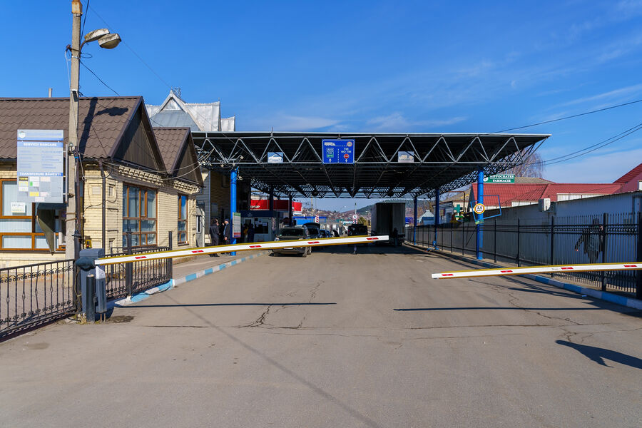 Ukrainian Man Detained at Border for Fabricated Marriage as Conscription Flee Attempt Fails