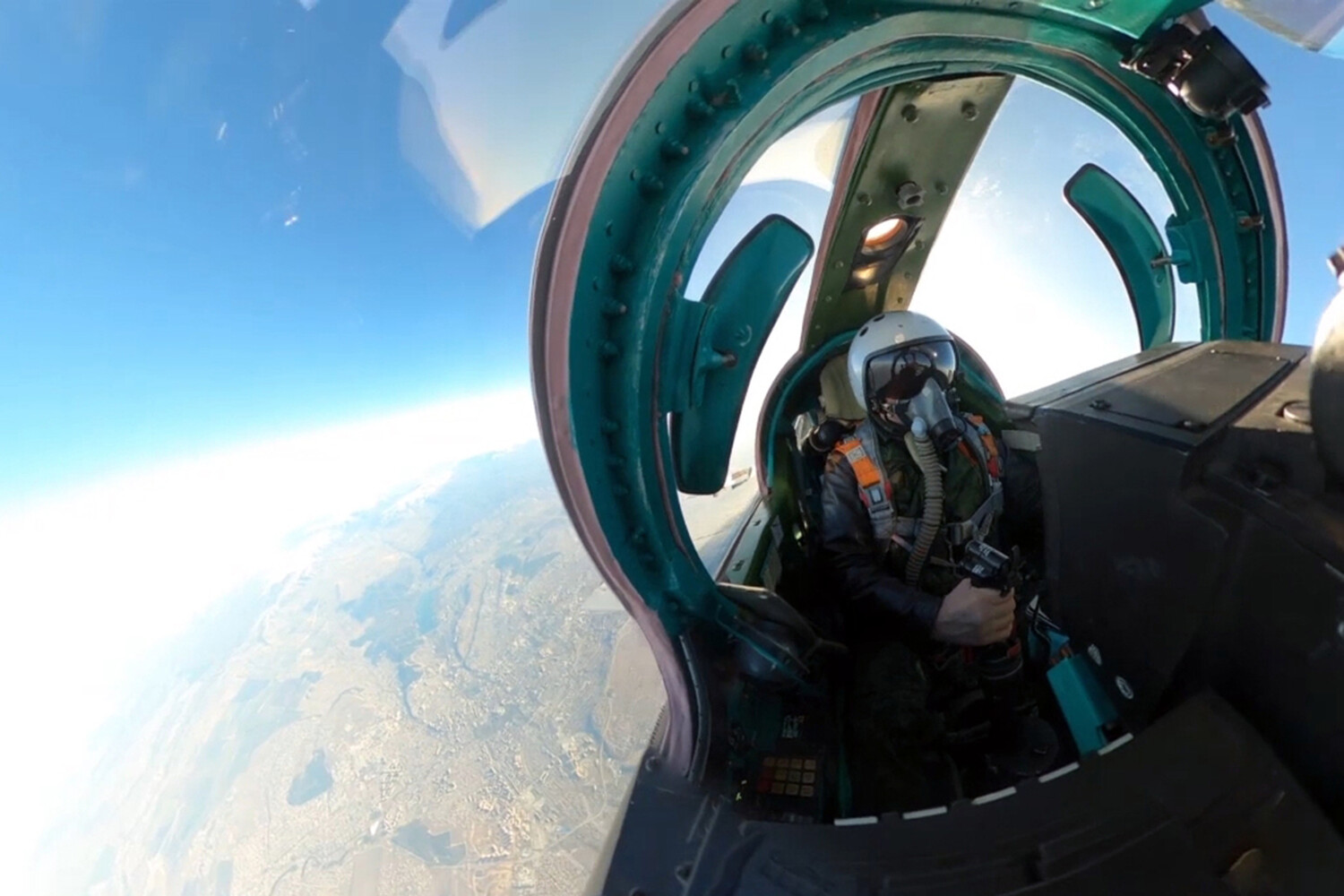 Russia intercepts 283 Ukrainian drones in major night-time defense across multiple regions, including Moscow