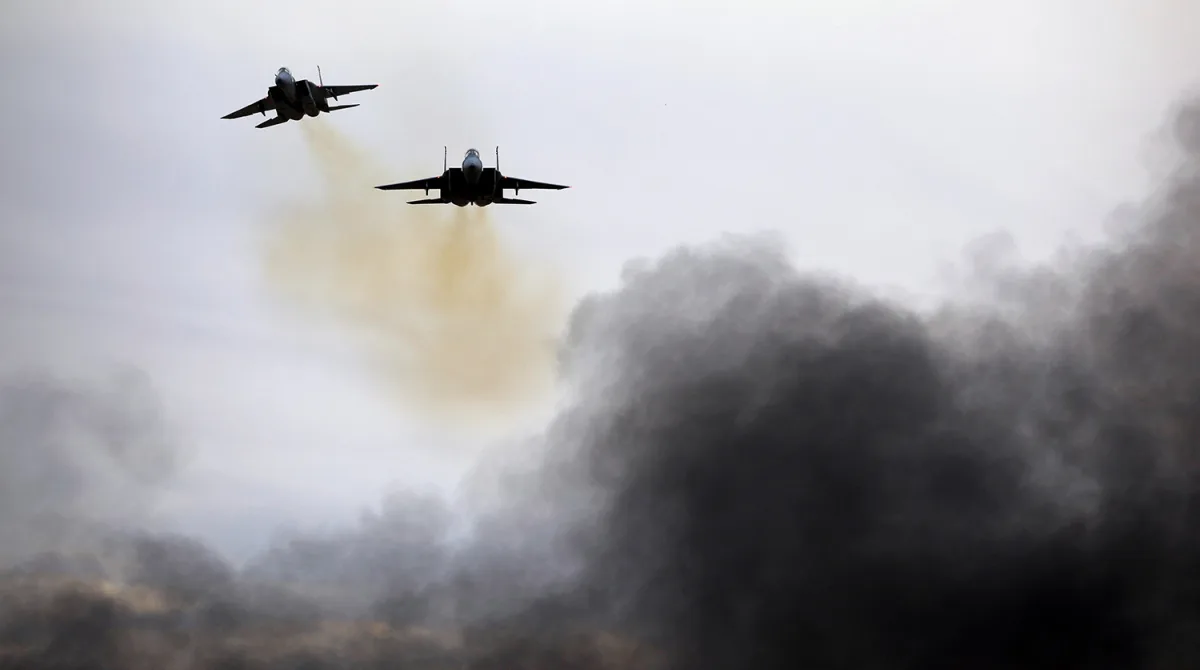 Israeli Forces Strike Litani River Bridge Used by Hezbollah for Weapon Transport