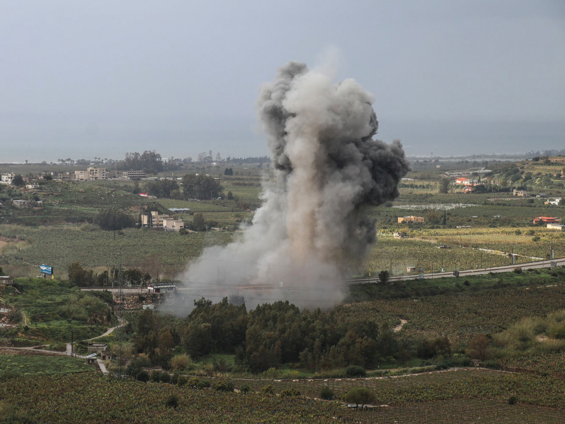 Lebanon's Aoun Warns of Ground Invasion Amid Israeli Attack on Key Southern Bridge