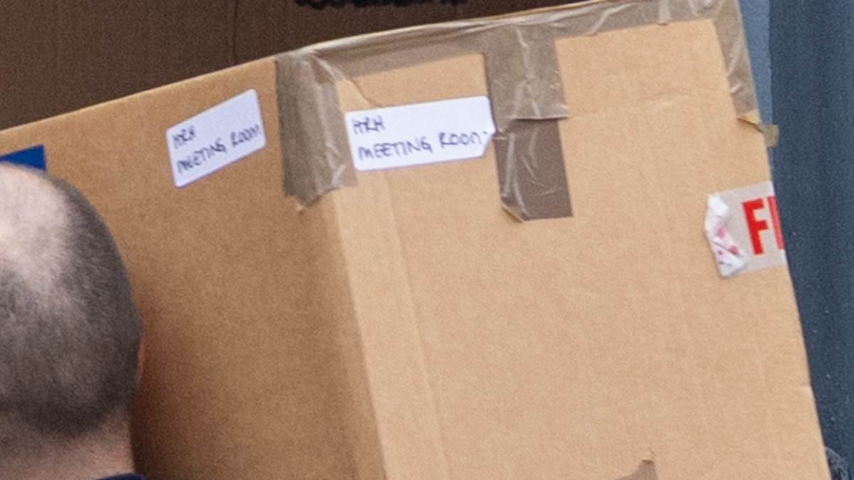 Royal Relocation Under Strict Secrecy: Andrew Mountbatten-Windsor's Move Sparks HRH Controversy