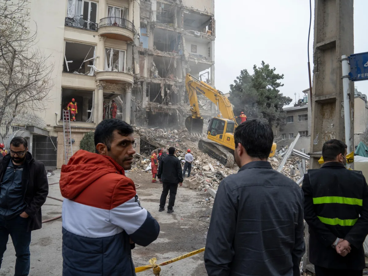 Explosions Shake Iran as Denials Clash with U.S. Peace Talk Claims