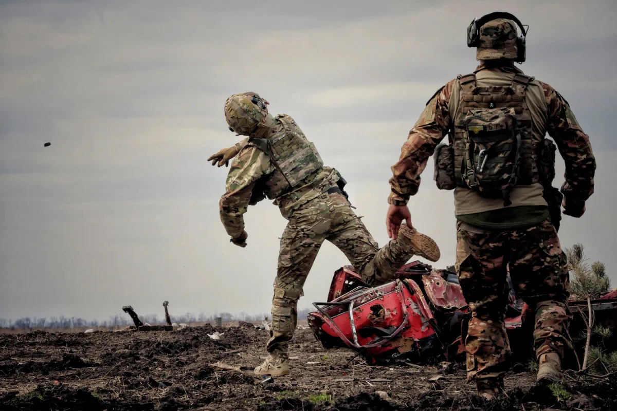 Russia Strikes Ukrainian Training Ground in Chernihiv, Injuring 30