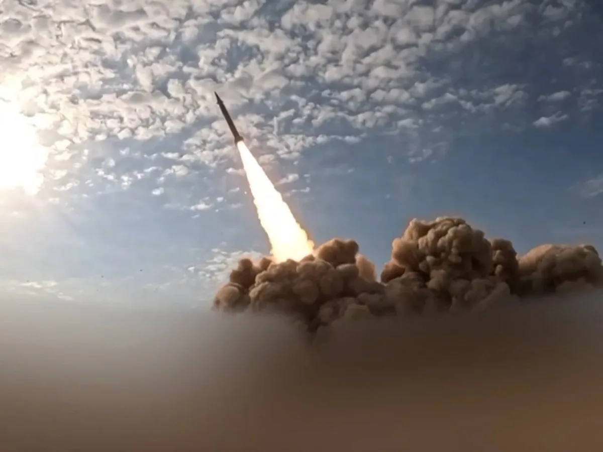 US Delays Iran Strikes Amid Escalating Gulf Attacks