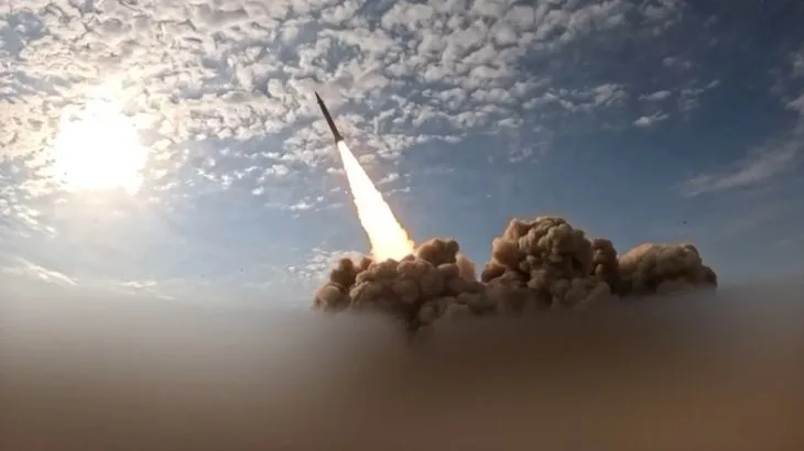 US Delays Iran Strikes Amid Escalating Gulf Attacks