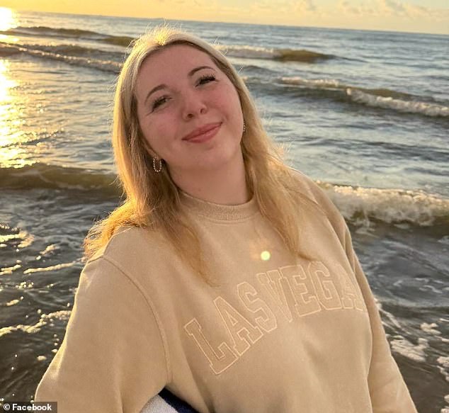 76-Year-Old Vietnam Veteran Returns to Work Delivering DoorDash Orders to Cover Family's Medical Bills